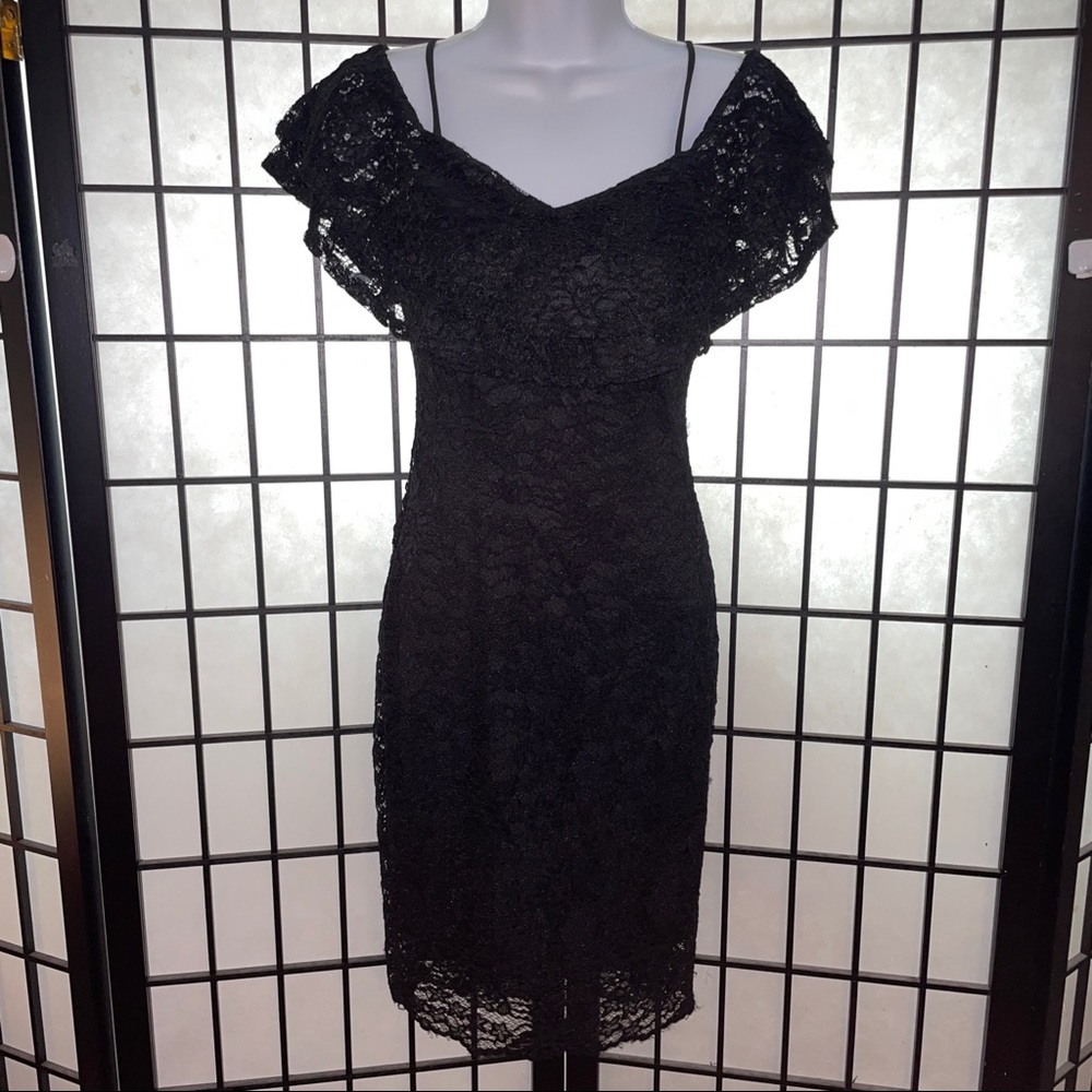 Awesome ladies dress size small (NWT)